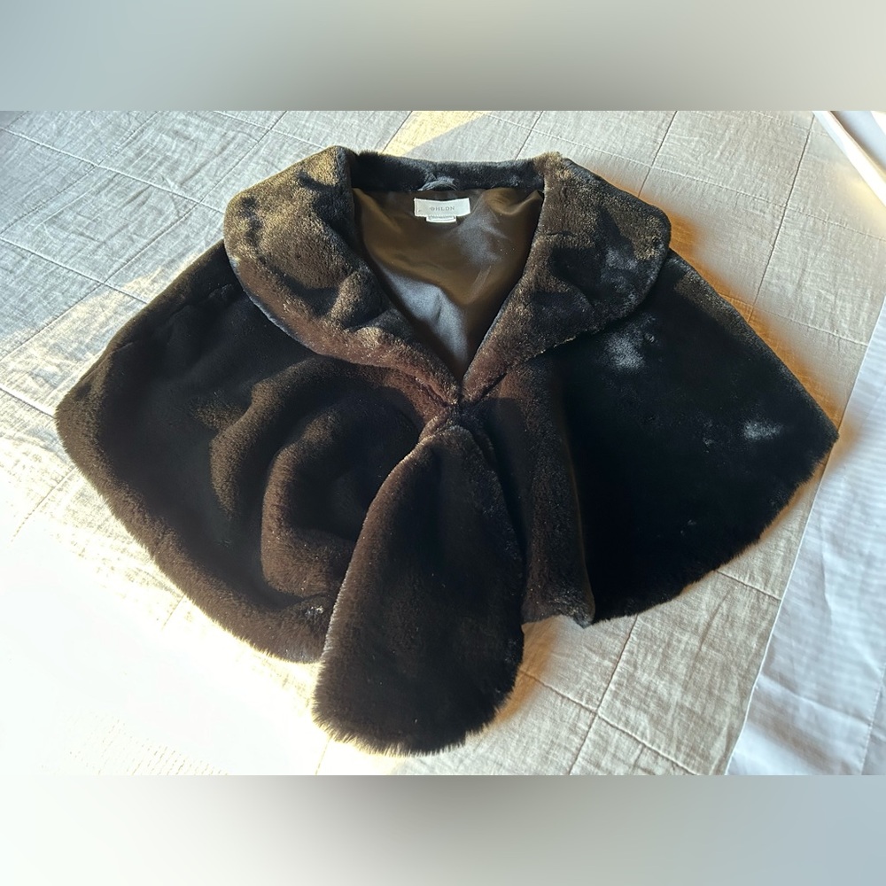 BHLDN ( Anthropology Wedding) Maxime Satin lined Faux Fur Wrap size S